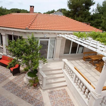 Apartments Barba Petra Dvori Sumartin Luaran gambar