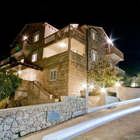 Apartments Barba Petra Dvori Sumartin Luaran gambar
