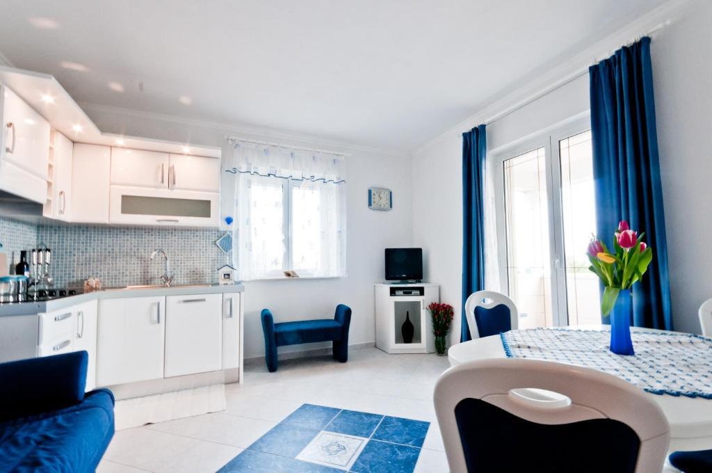 Apartments Barba Petra Dvori Sumartin Bilik gambar