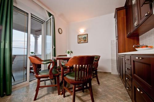 Apartments Barba Petra Dvori Sumartin Luaran gambar